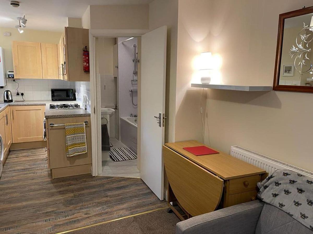 Ham Road Apartment Вортінг Екстер'єр фото