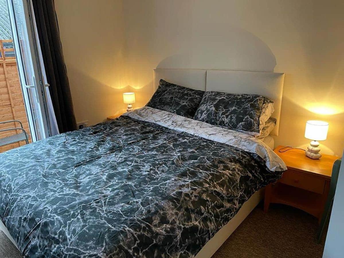 Ham Road Apartment Вортінг Екстер'єр фото